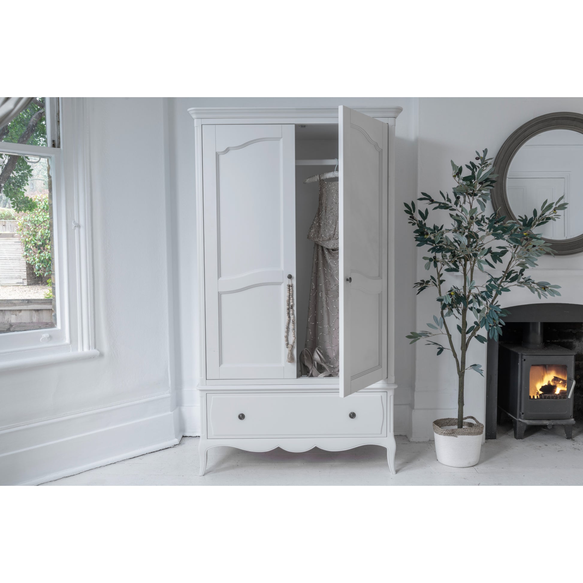 Willis & Gambier Amelie Single Drawer Oak Double Wardrobe - White - Lifestyle Image Door Open