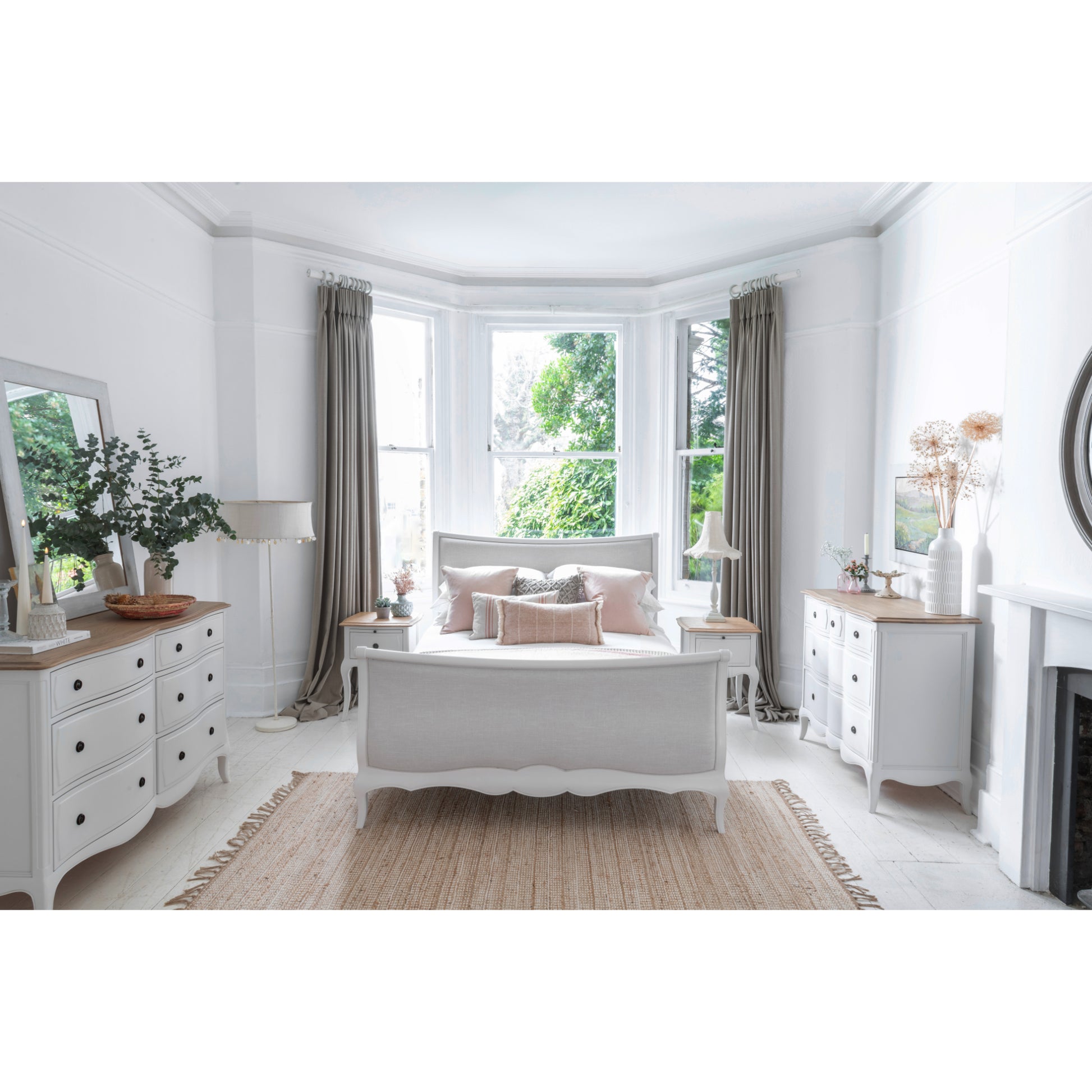 Willis & Gambier Amelie Collection- White - Lifestyle Image Landscape
