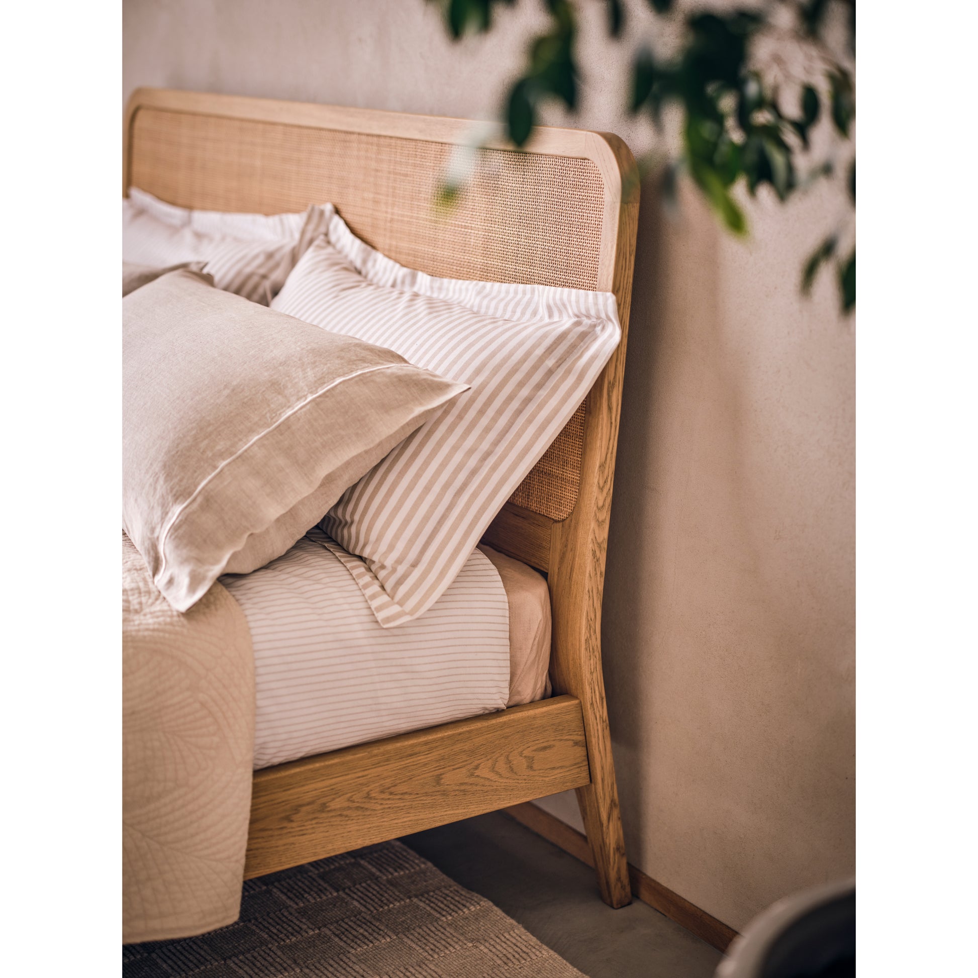 Willis & Gambier Casera Bed - Oak - Lifestyle Image Zoomed In Base