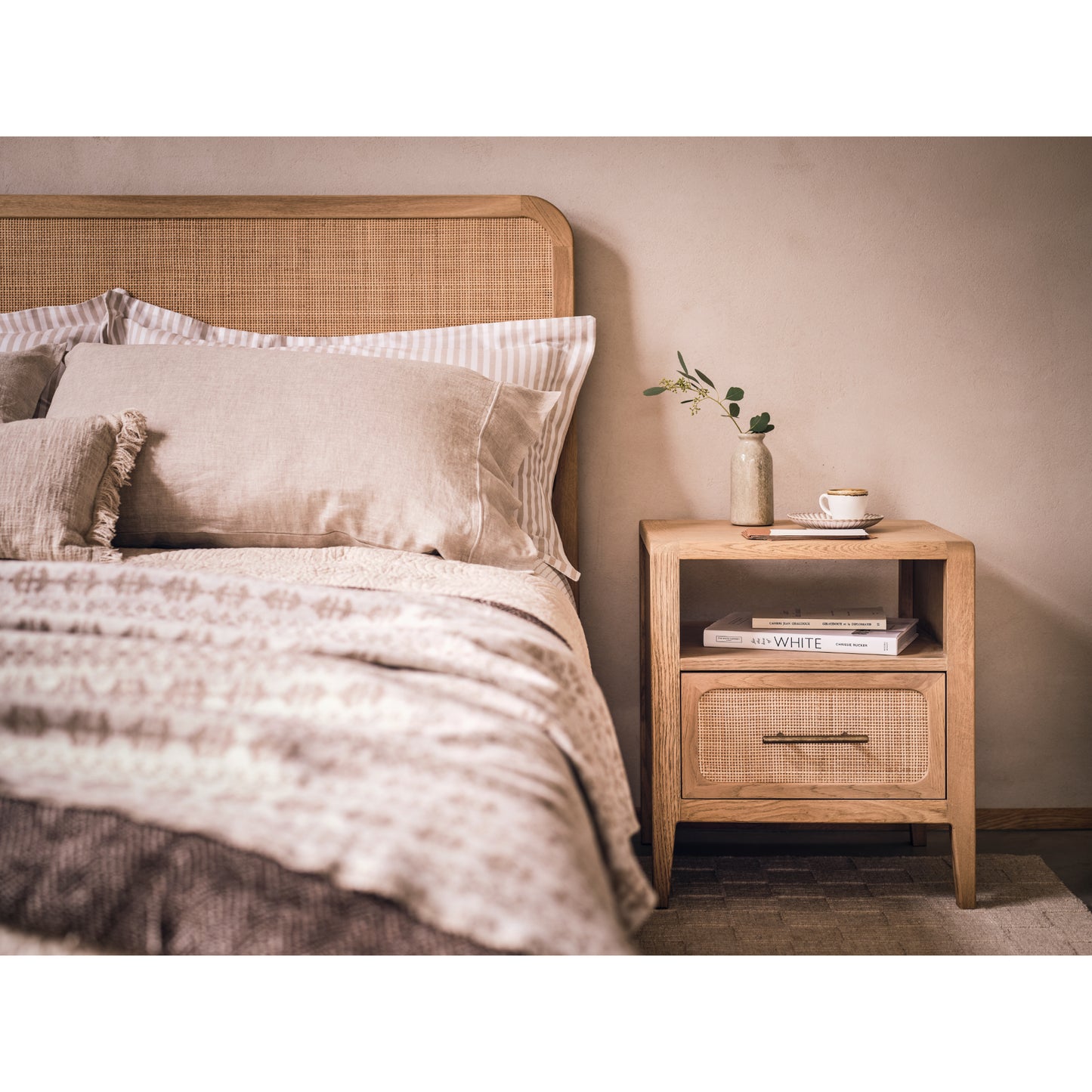 Willis & Gambier Casera Single Drawer Bedside Table - Oak - Lifestyle Image Landscape