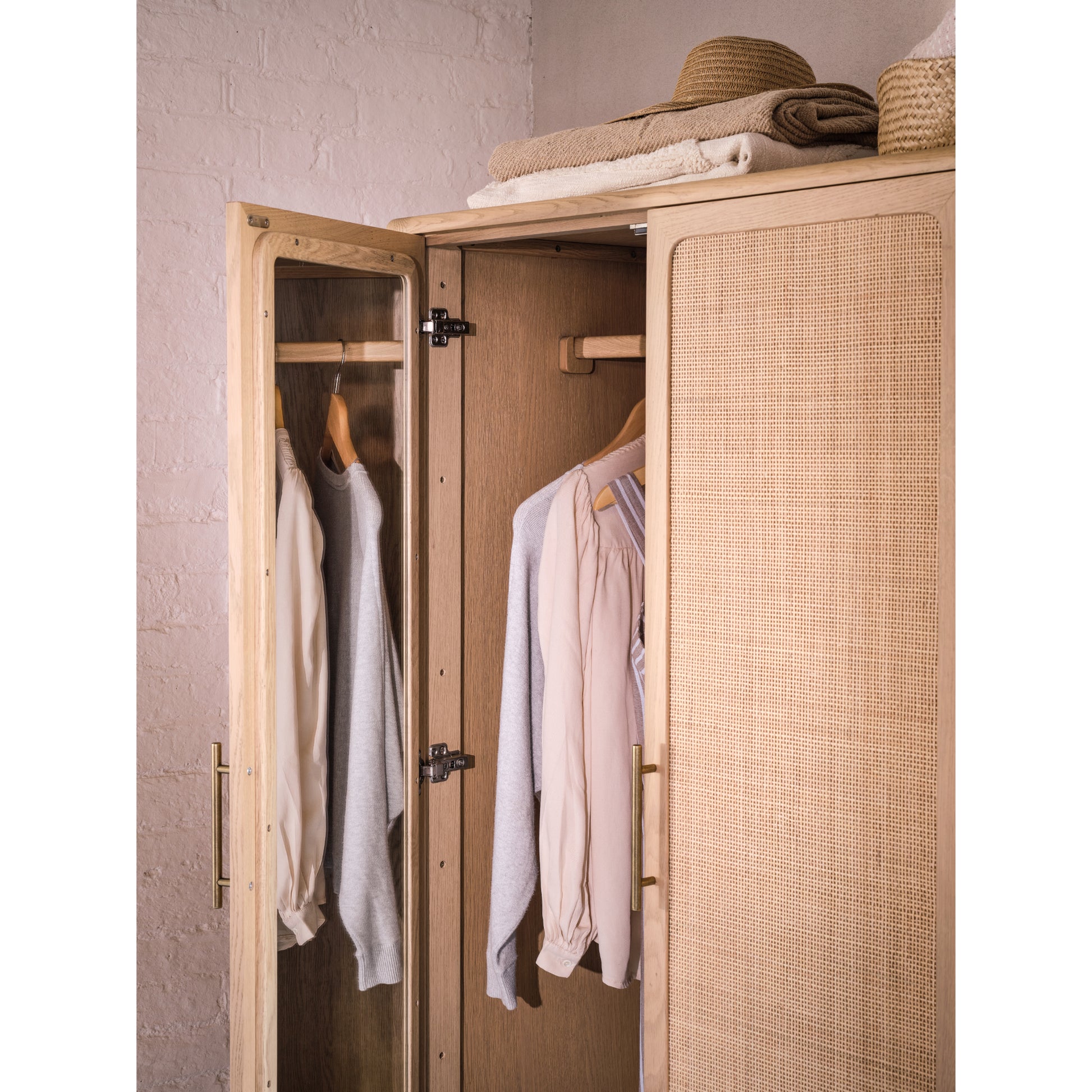 Willis & Gambier Casera Single Drawer Double Wardrobe - Oak - Lifestyle Image Door Open