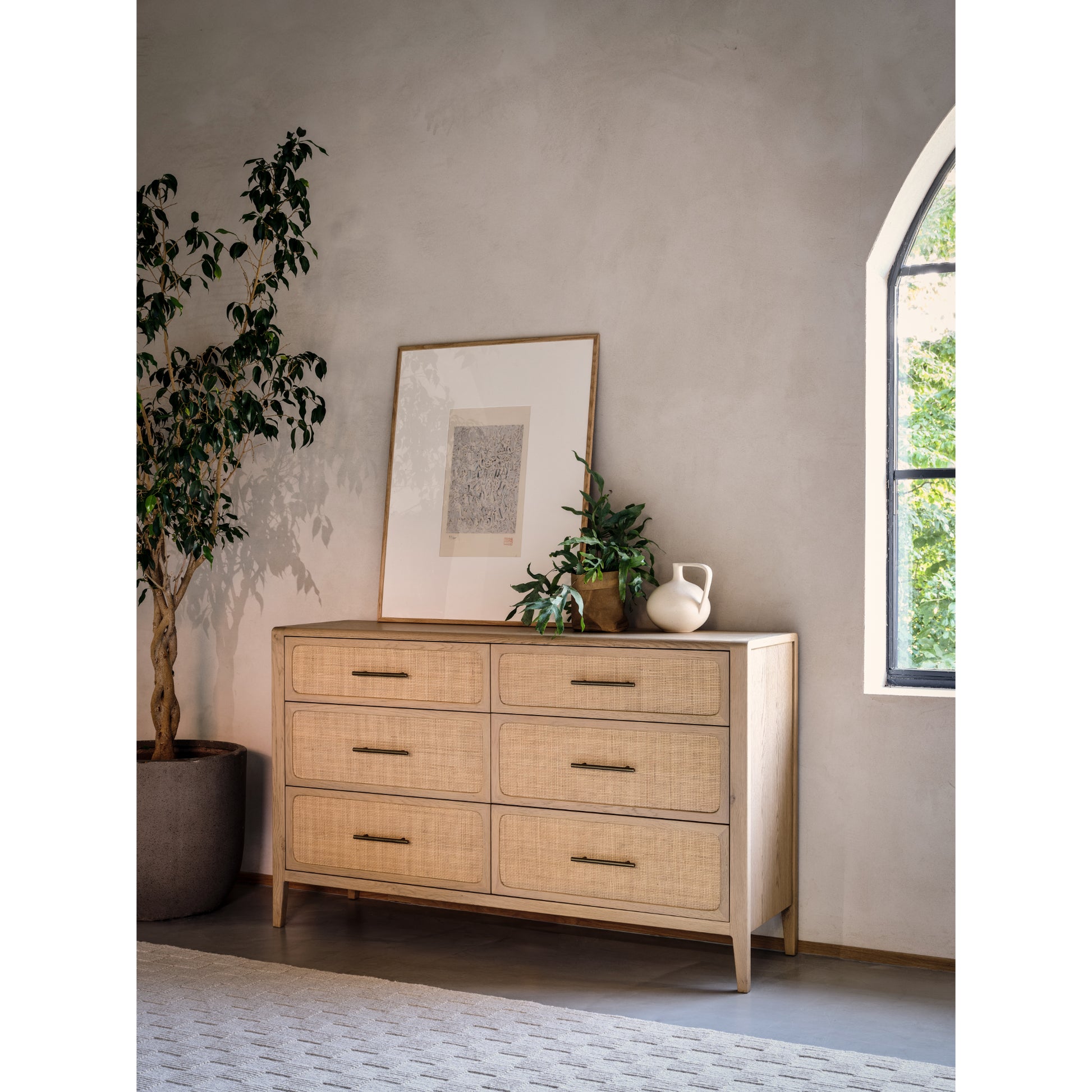 Willis & Gambier Casera 6 Drawer Chest - Oak - Lifestyle Image