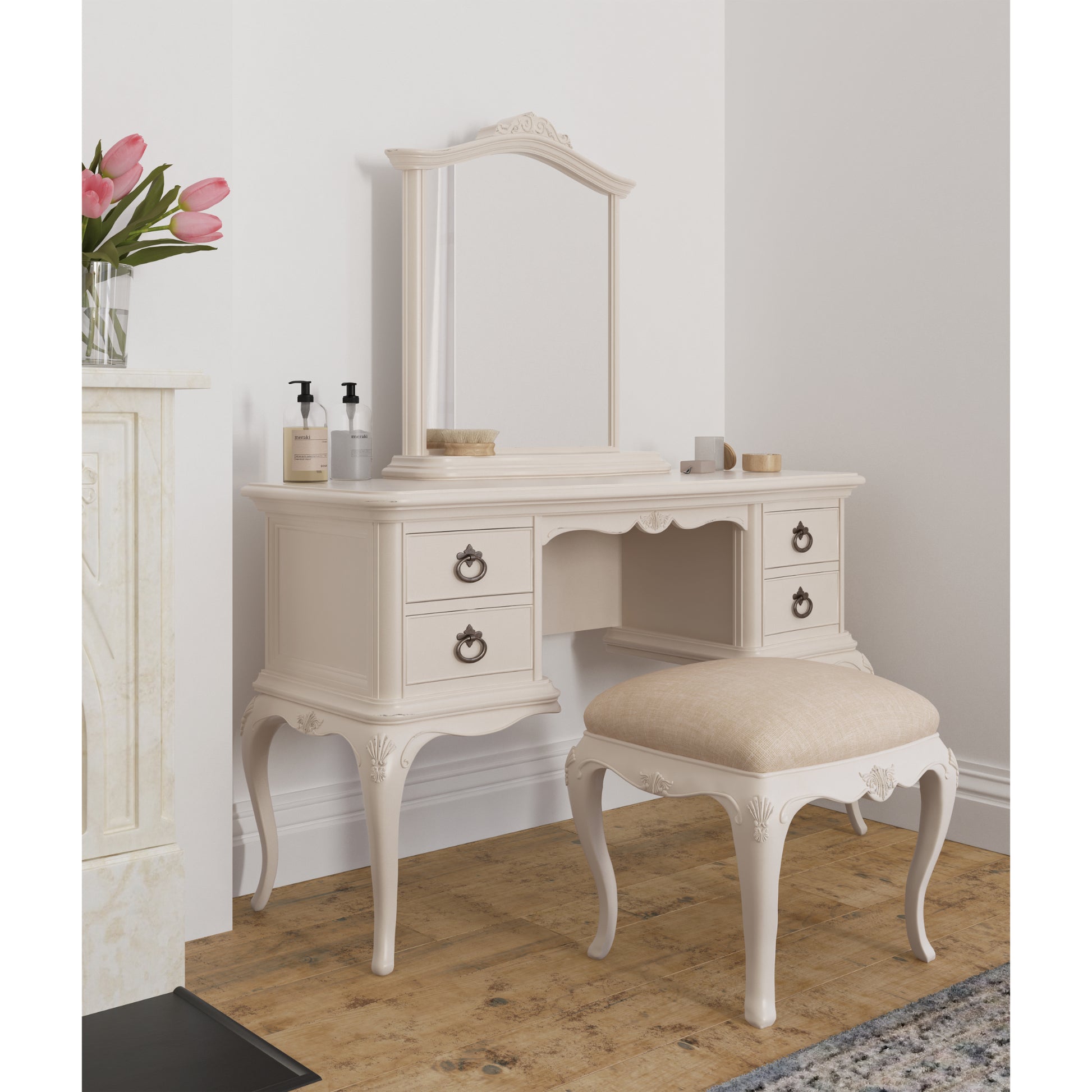 Willis & Gambier Ivory Mirror - Cream - Lifestyle Image 1