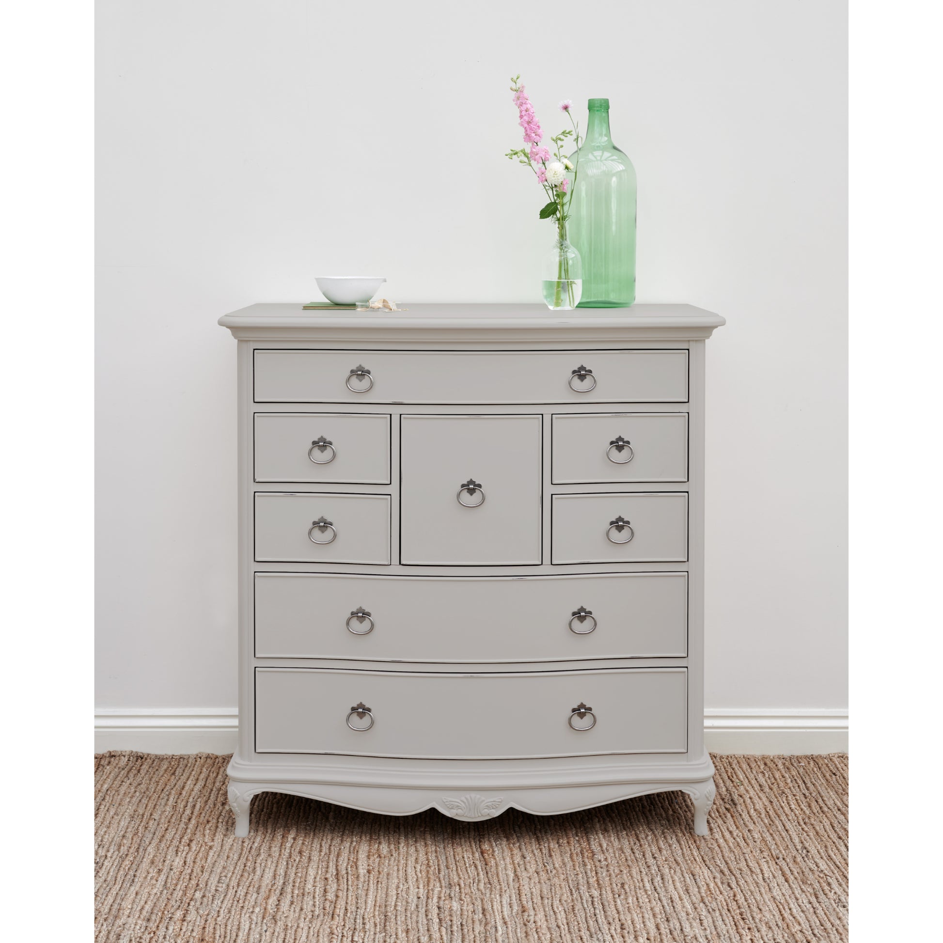 Willis & Gambier Etienne 8 Drawer Chest - Grey - Lifestyle Image 3