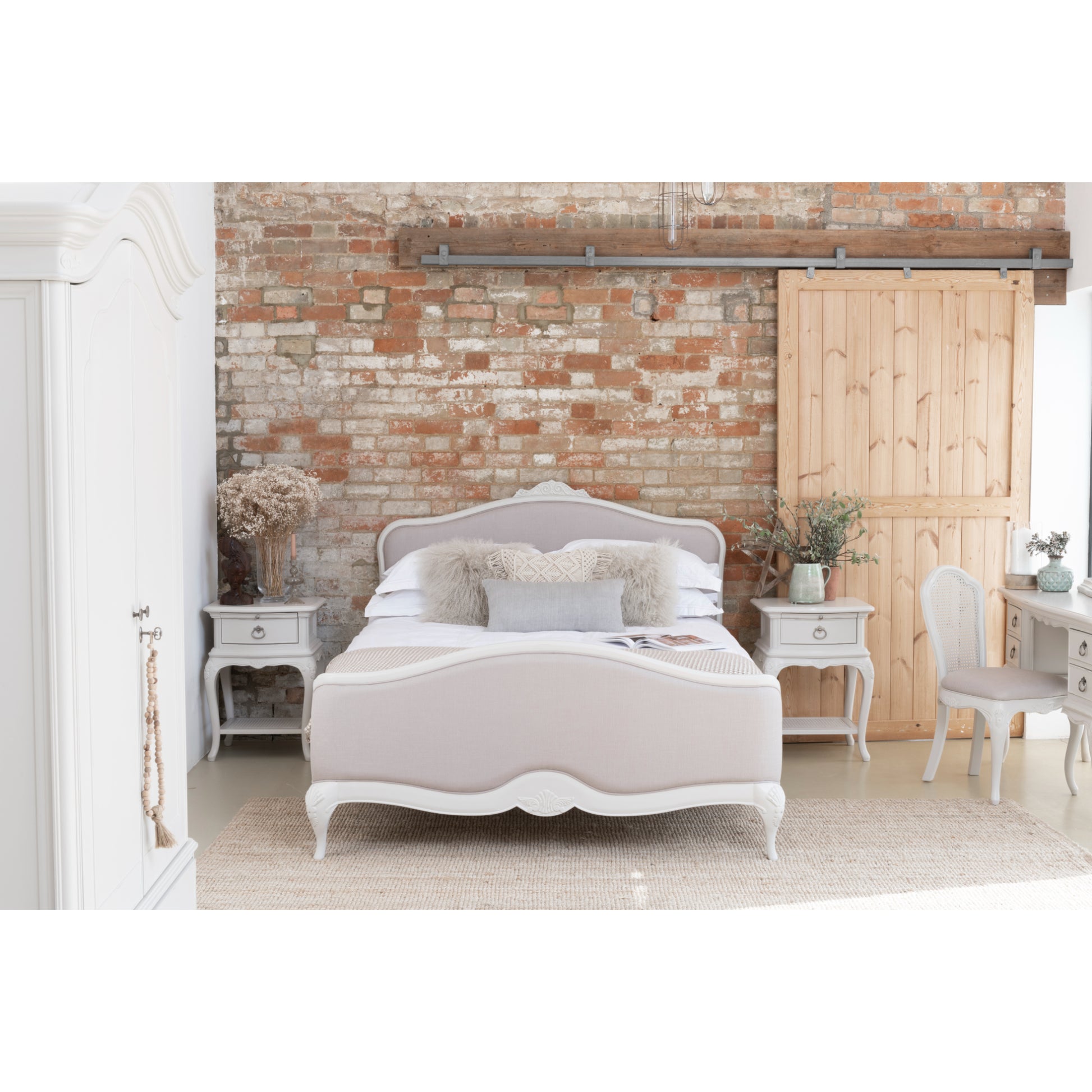 Willis & Gambier Etienne Collection - Grey - Lifestyle Image 1