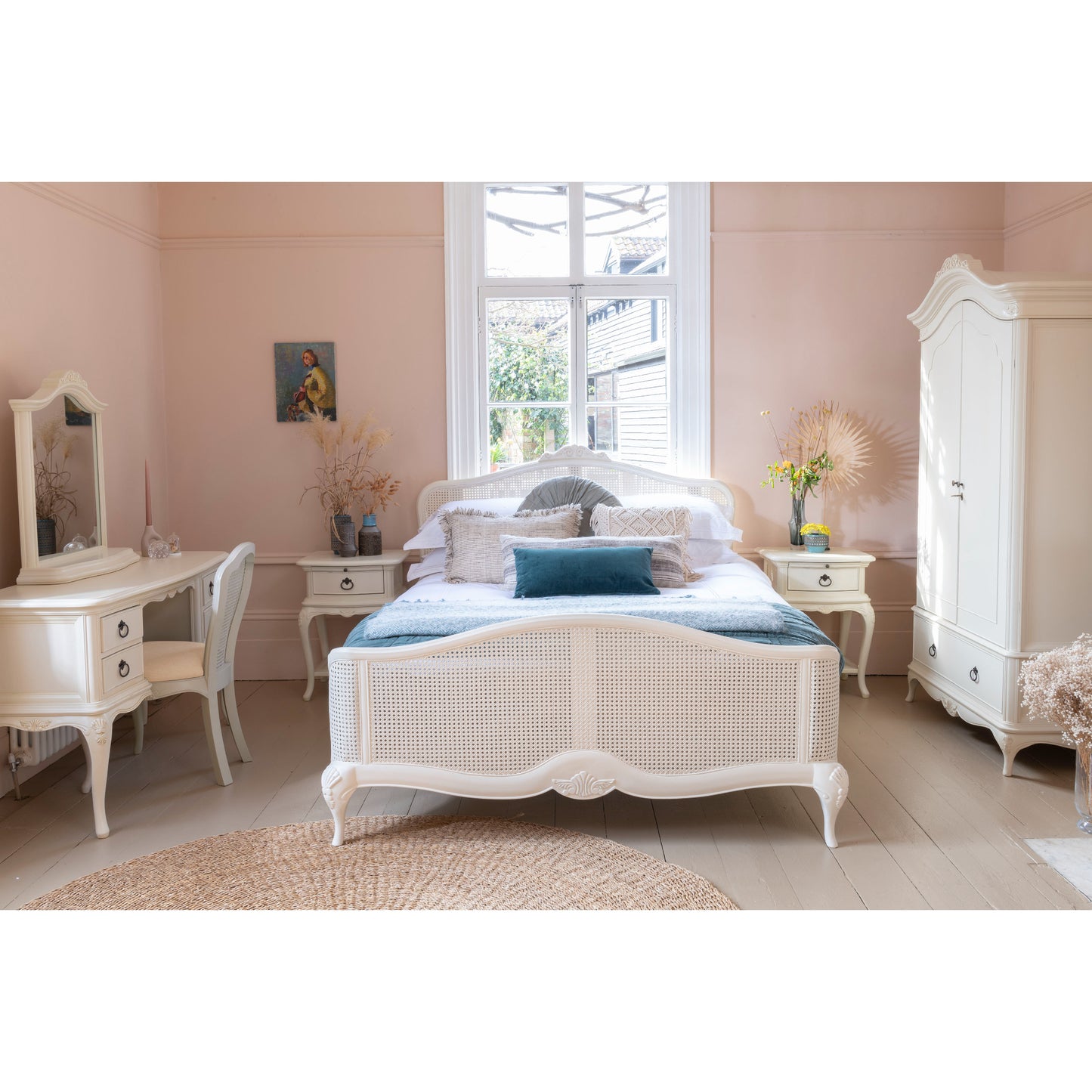Willis & Gambier Ivory Collection - Cream - Lifestyle Image