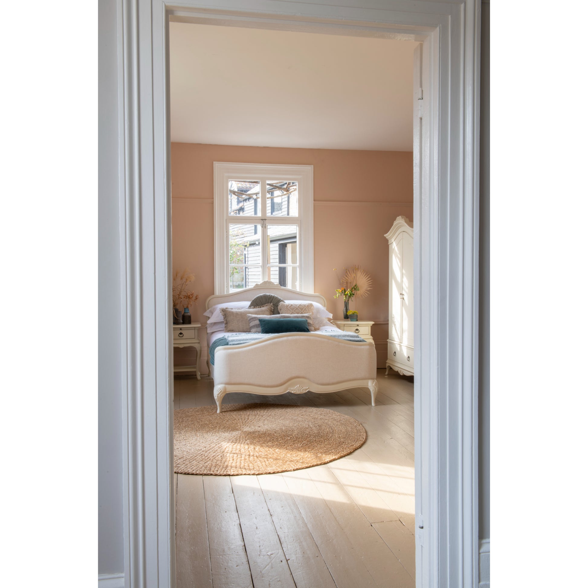 Willis & Gambier Ivory Collection - Cream - Lifestyle Image 4