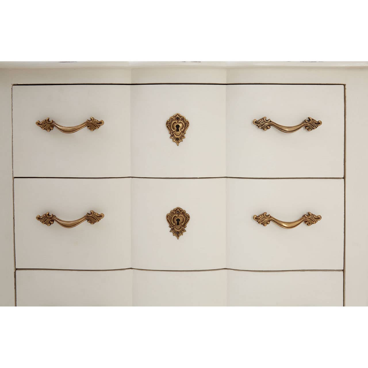 Nest Envy Versailles 3 Drawer Chest - White - Zoomed In Drawers